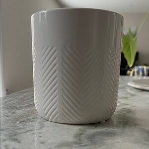 White Textured Ceramic Planter